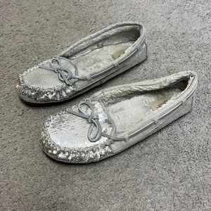 Arizona Jean co. Silver Sequin moccasins